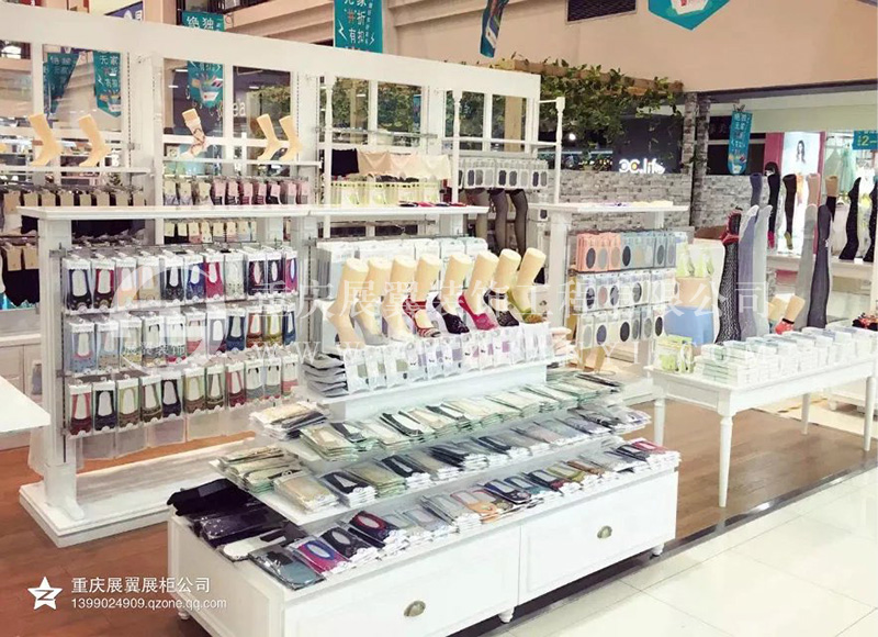 解放碑王府井百貨AIU-PIN專櫃1